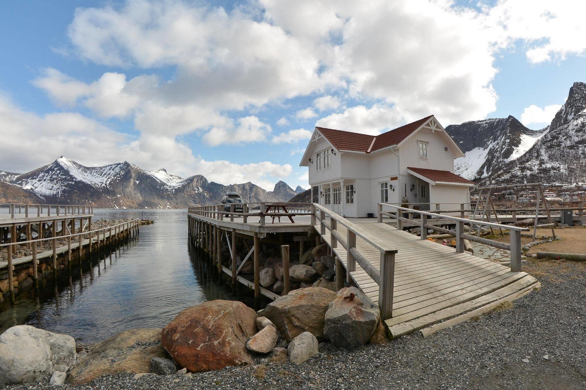 ホテル Mefjord Brygge トロムソ エクステリア 写真